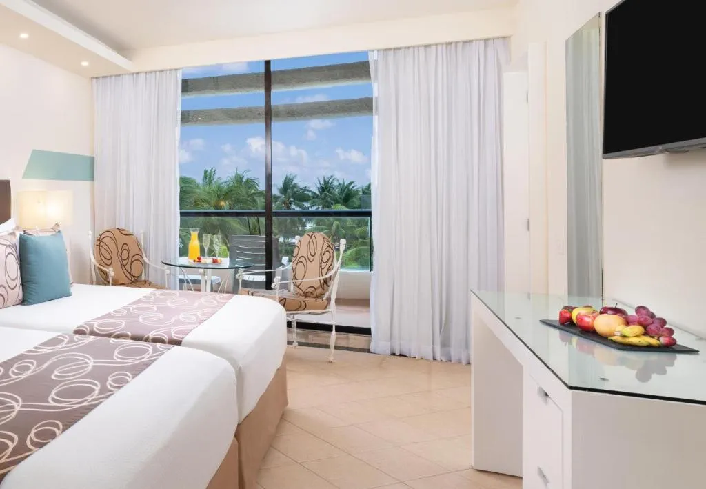 Grand Standard Room